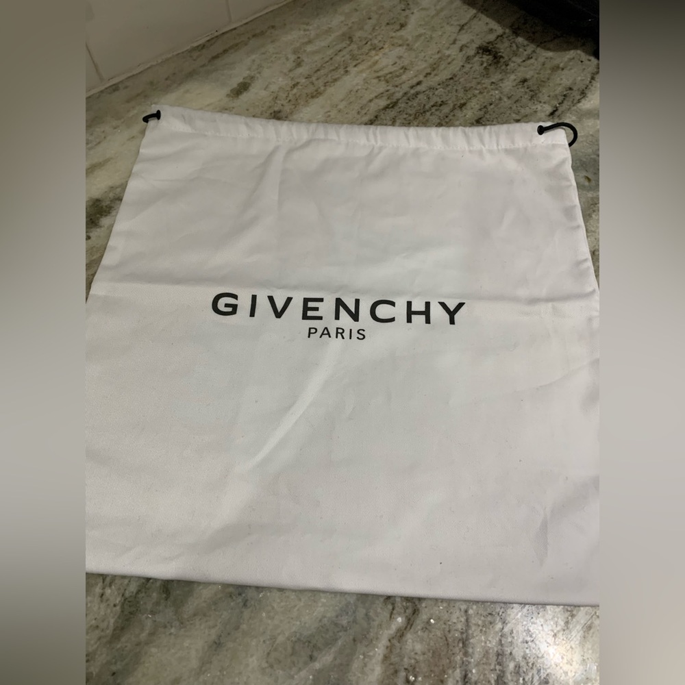 GIVENCHY Paris Dust Bag